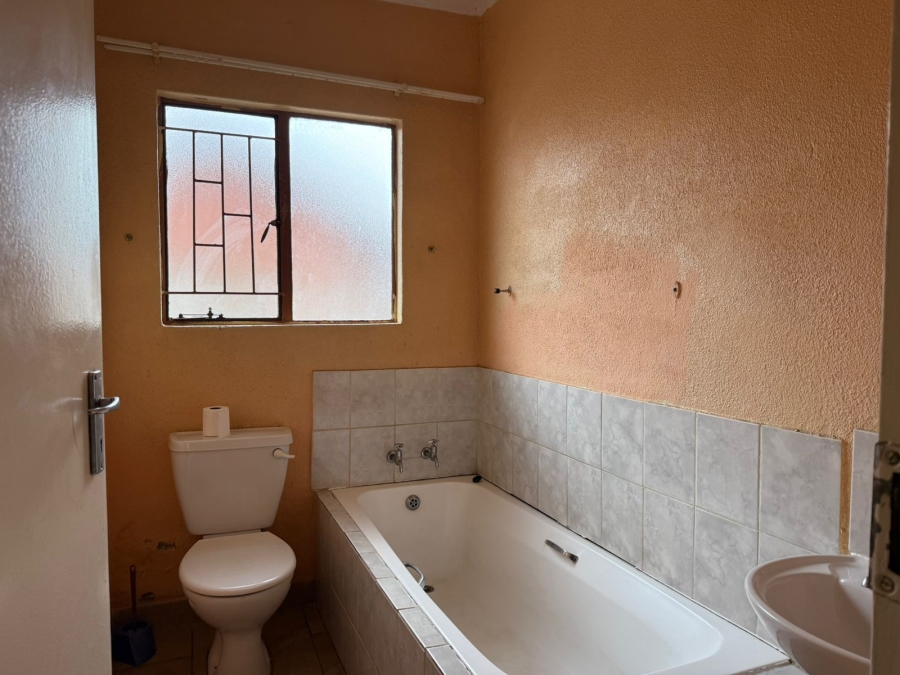 3 Bedroom Property for Sale in Tlhabane West North West